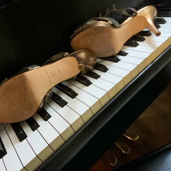 Sandals - Picture 7 of 10